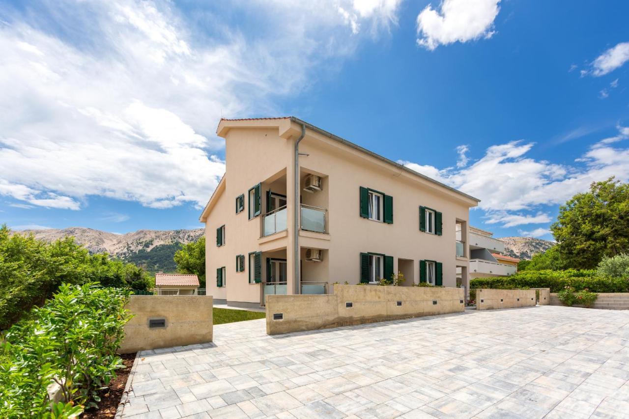 Divine Apartments Baska  Bagian luar foto