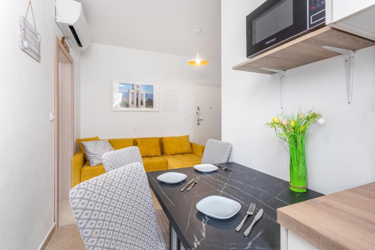 Divine Apartments Baska  Bagian luar foto