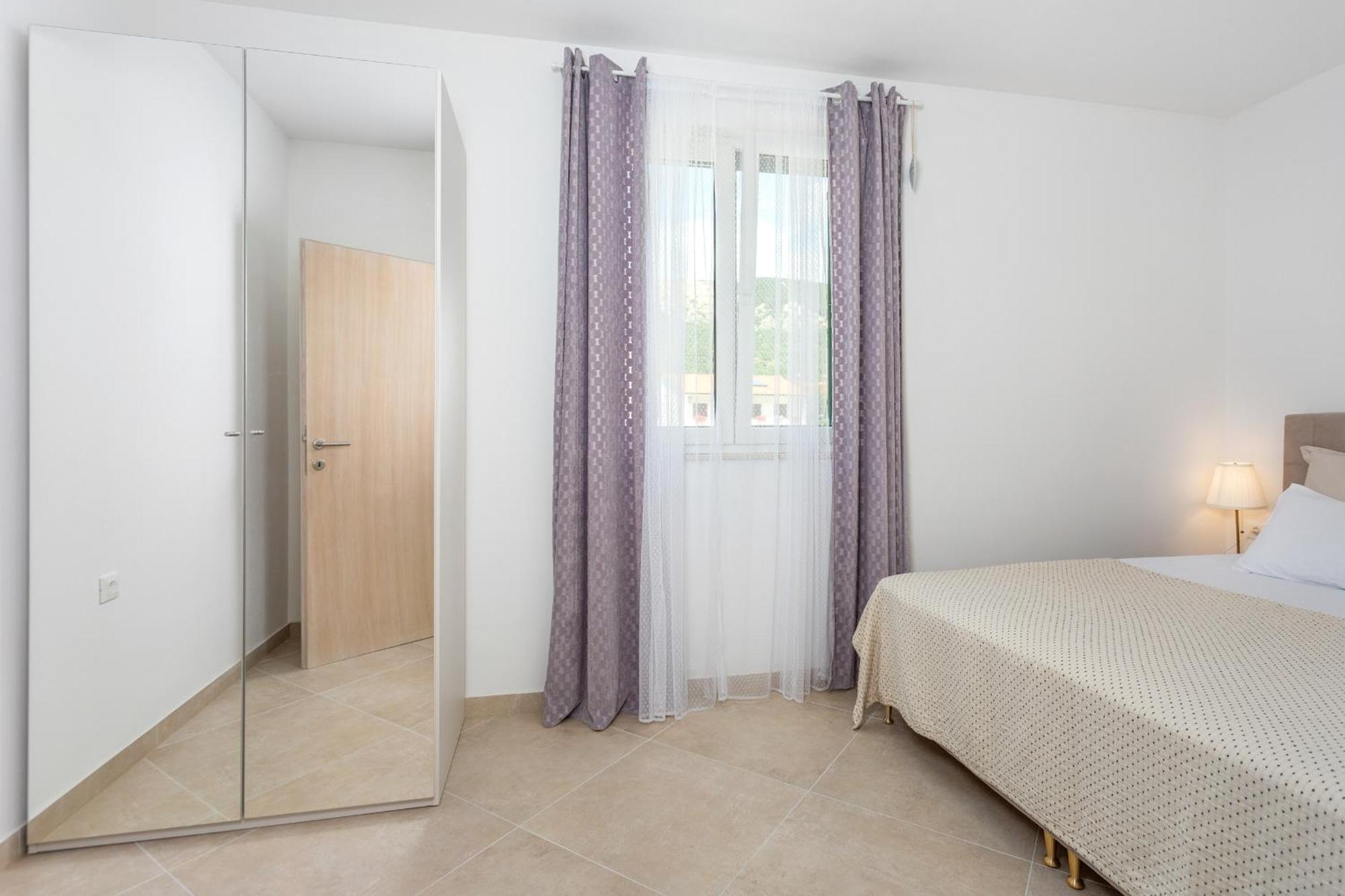Divine Apartments Baska  Bagian luar foto