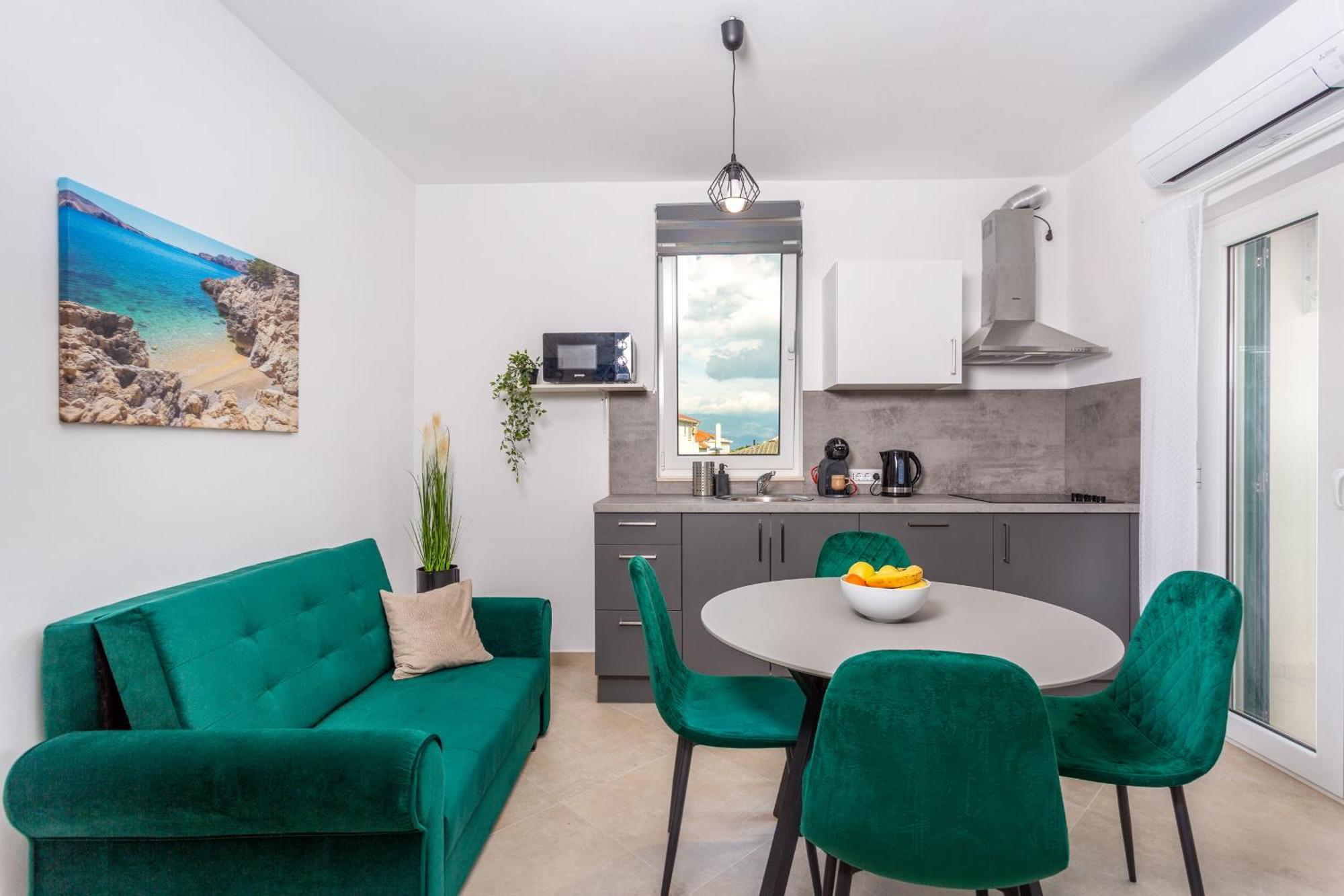 Divine Apartments Baska  Bagian luar foto