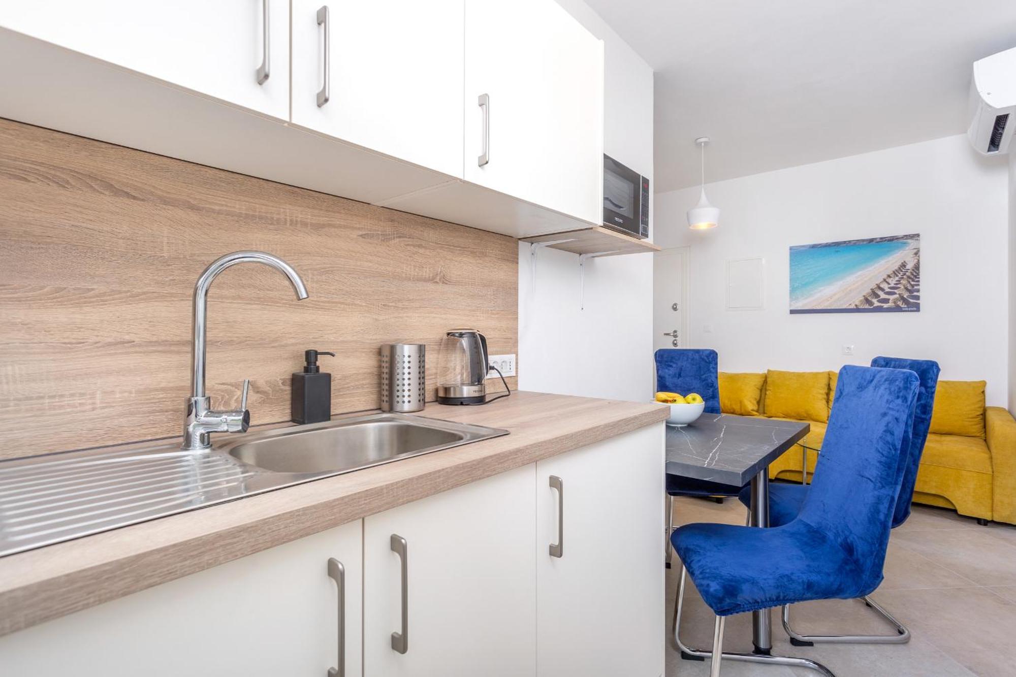 Divine Apartments Baska  Bagian luar foto