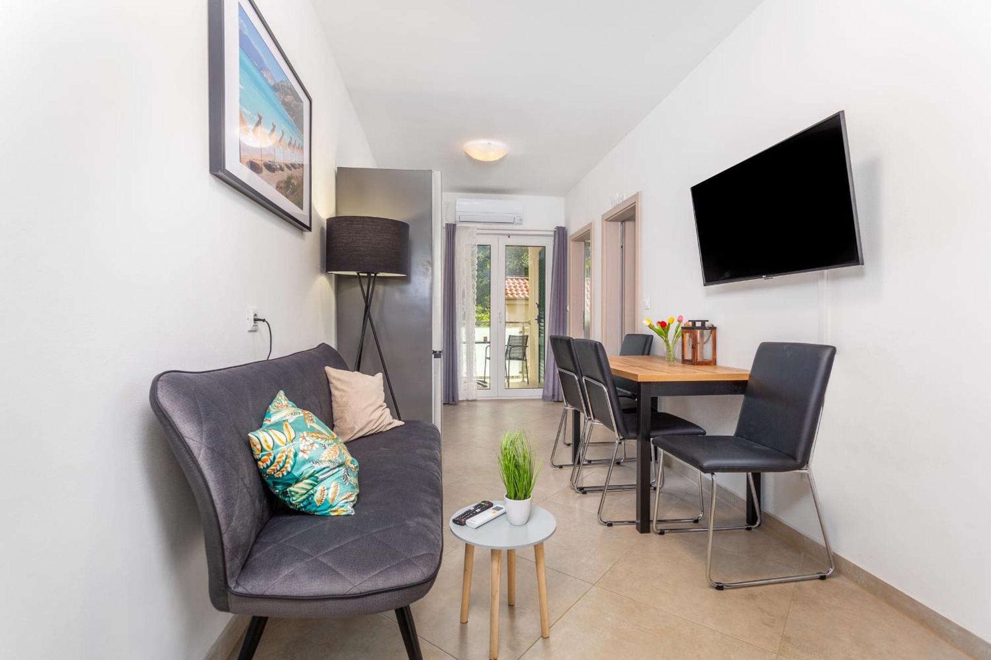 Divine Apartments Baska  Bagian luar foto