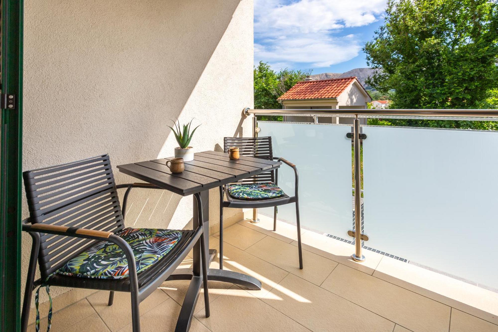 Divine Apartments Baska  Bagian luar foto