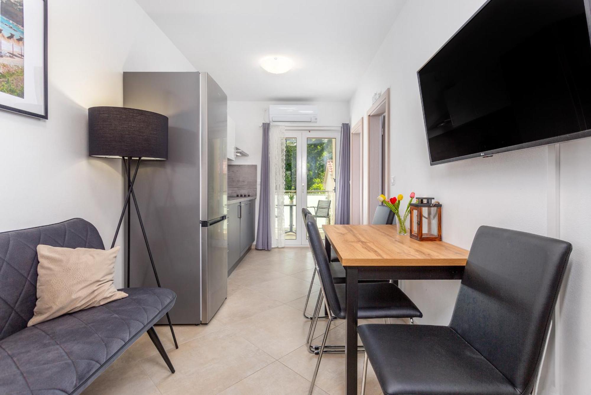 Divine Apartments Baska  Bagian luar foto