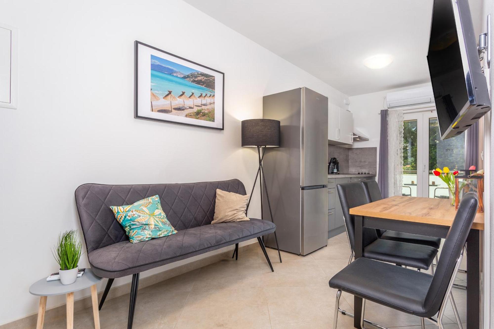 Divine Apartments Baska  Bagian luar foto